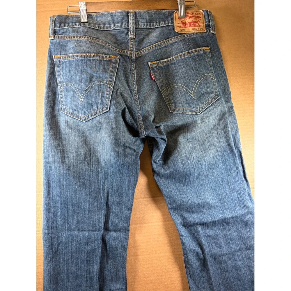 Levi's 559 Relaxed Straight Jeans Mens 32x25 Blue Denim 100% Cotton Medium Wash